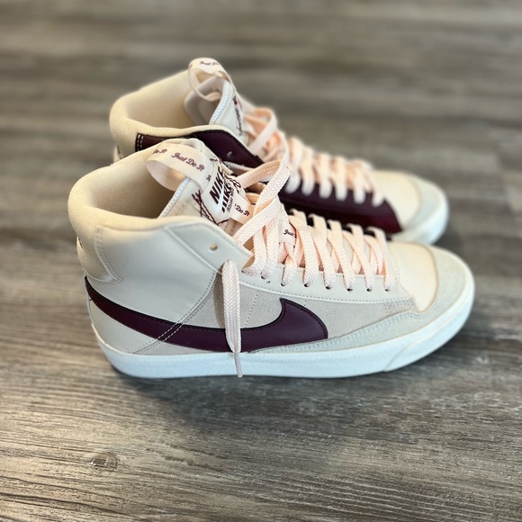 Women’s Nike Blazer High PRM - Picture 3 of 7
